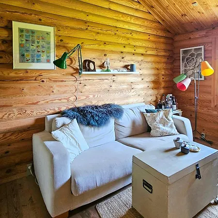 Bjaelkehus Med Udsigt Til Hjelm Pa Helgenaes Prázdninový dům *